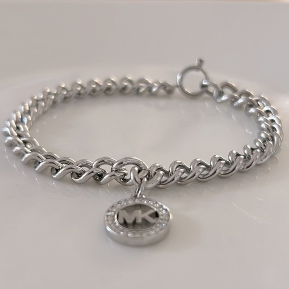 MICHAEL KORS • Silver Chain Logo Charm Bracelet - Picture 2 of 6